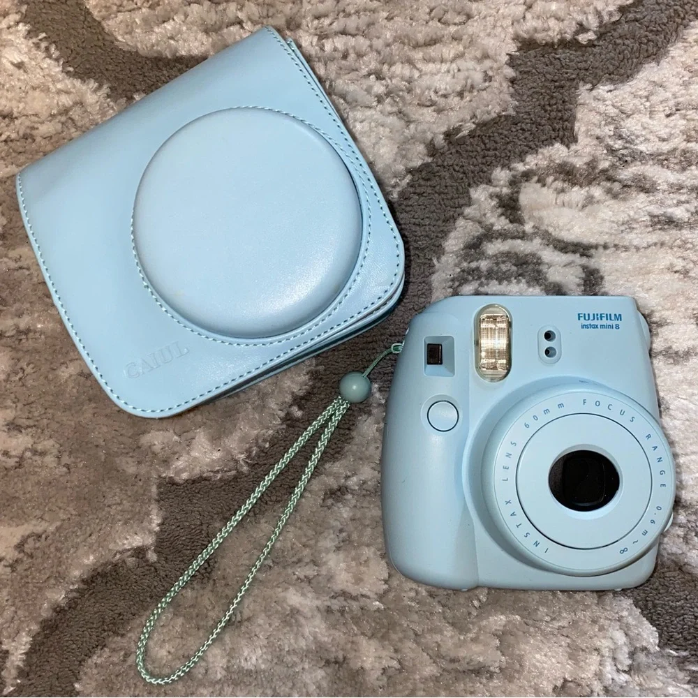 FujiFilm Instax Mini 8 Baby Blue Camera & Case